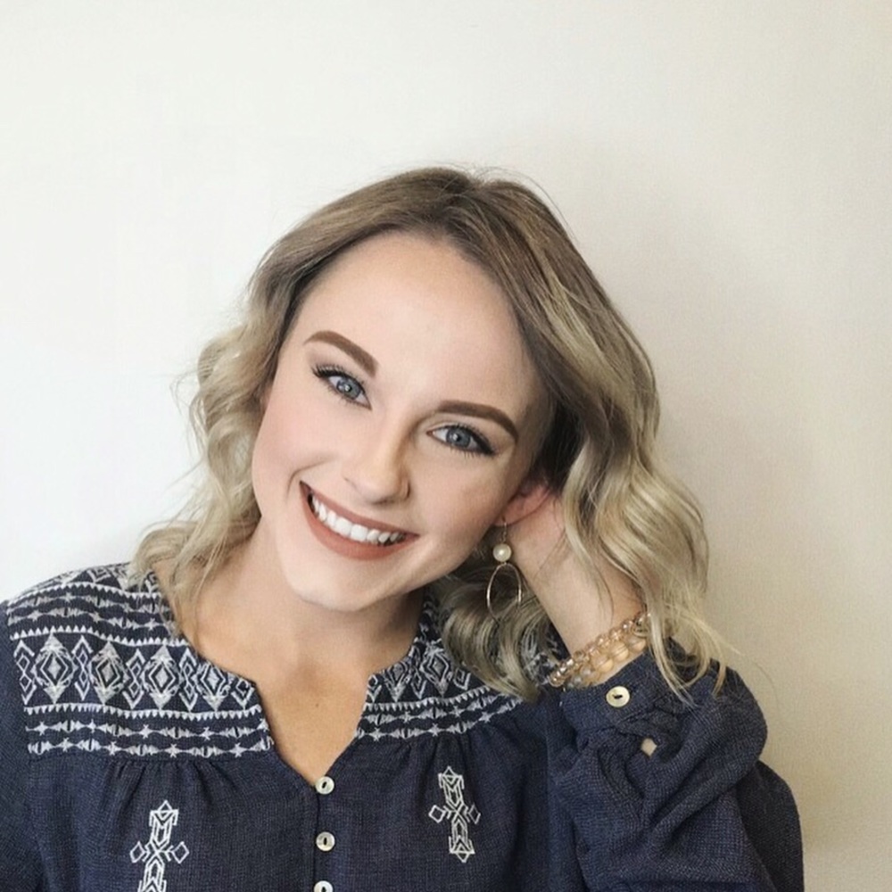 Meet your Posher, Carli